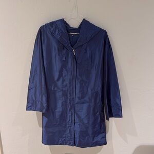 Jones, New York women’s large